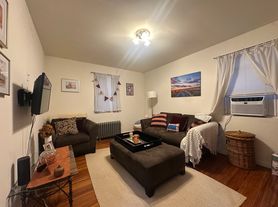 22-44 35th St, Astoria, NY