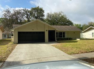 1583 Glengarry Dr, Palm Harbor, FL 34684