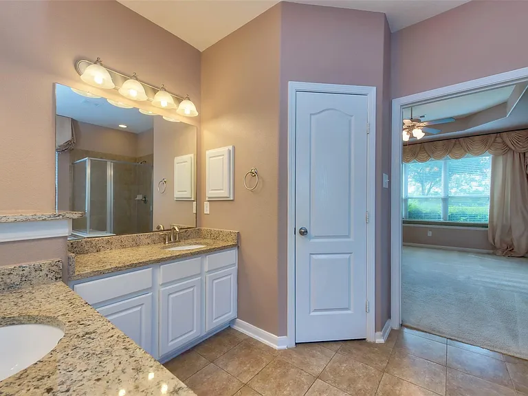 6906 Patterson Dr — Photo 18