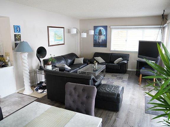 2nd image of 5145 Greenwood Cir