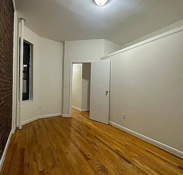 406 W 56th St #3E — Photo 10