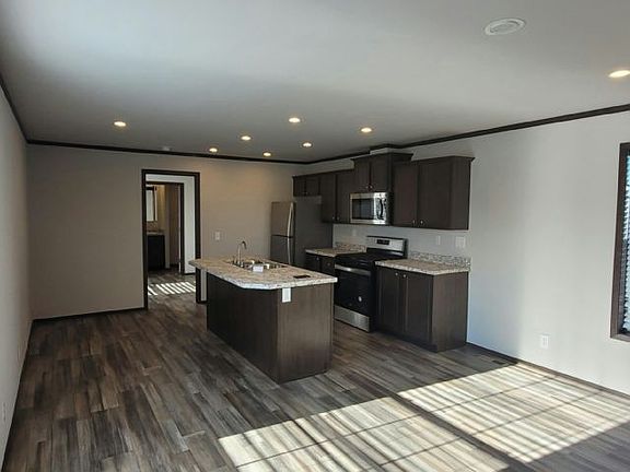 2nd image of 25 Wood Dr #9
