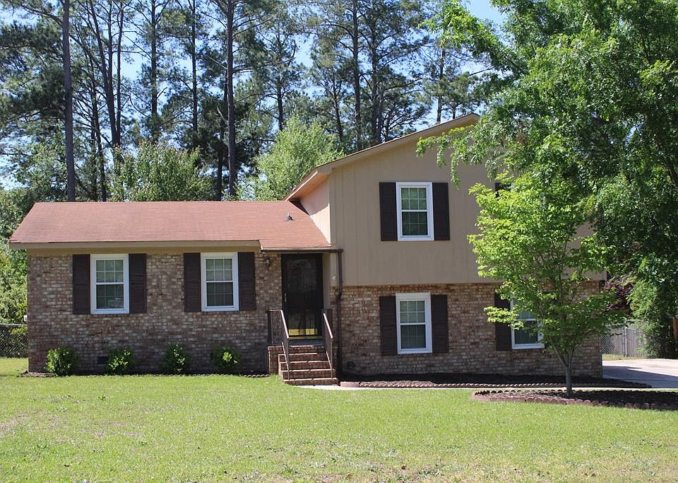 1st image of 297 Twin Pines Dr