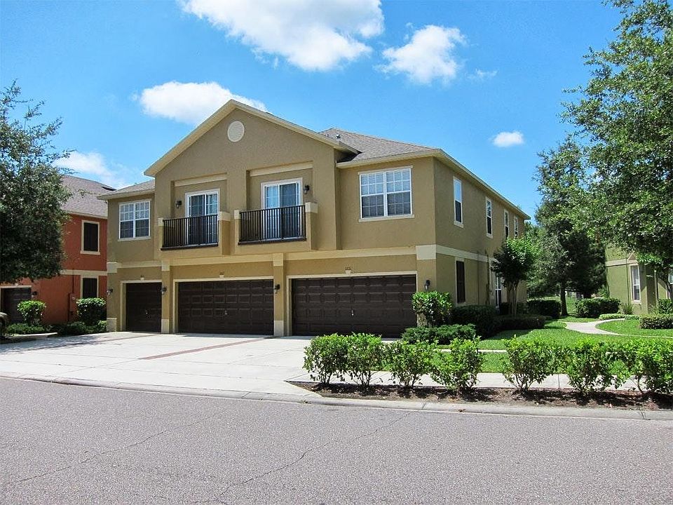 Front Exterior - 2 Car Garage (Right Side)