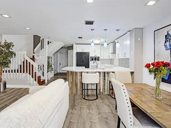 786 NW 42nd Place, Deerfield Beach, FL 33064