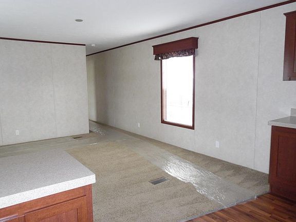 3rd image of 29 Meadow Ct