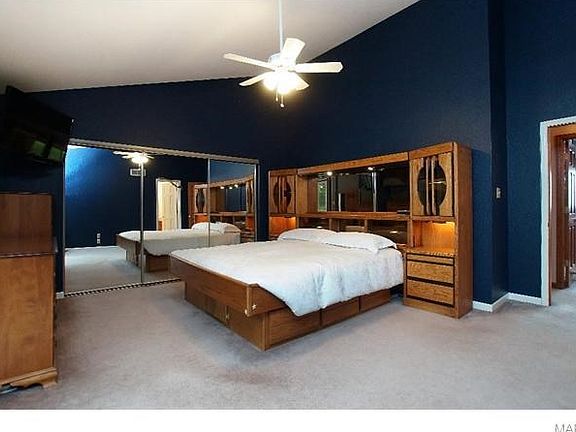 Spacious master bedroom