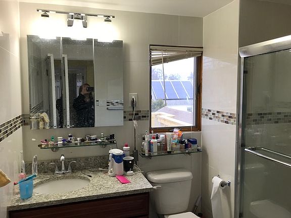 3rd image of 2445 Woodland Ave