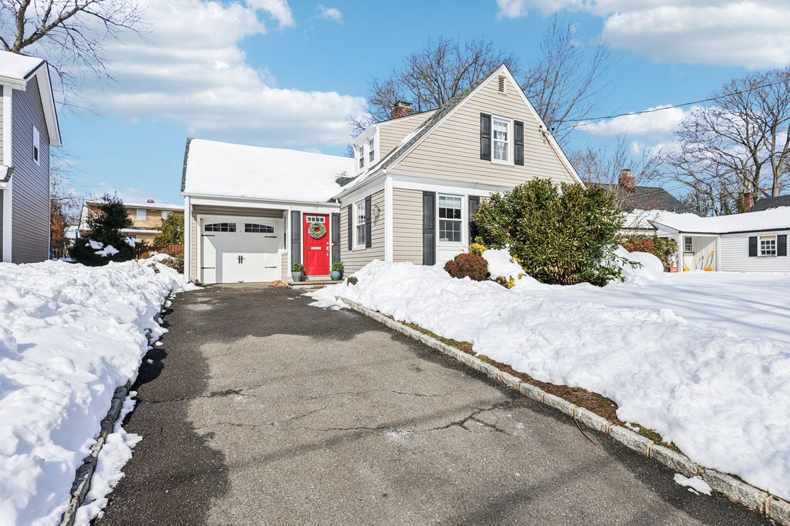 Cherokee Rd-S2702-002.jpg