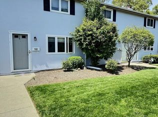 12 Lewis Farm Rd UNIT 12, Dedham, MA 02026