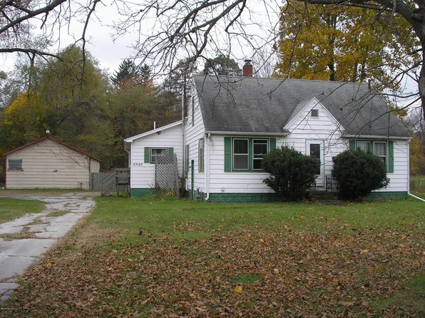 53188 N Us Highway 131, Three Rivers, MI 49093
