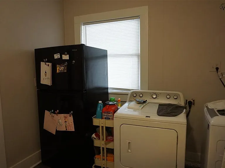 2130 Avenue J — Photo 16