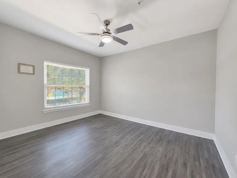 23640 Walden Center Dr #206 — Photo 16