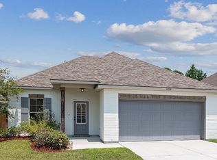 14518 Sterling Oaks Dr, Gonzales, LA 70737