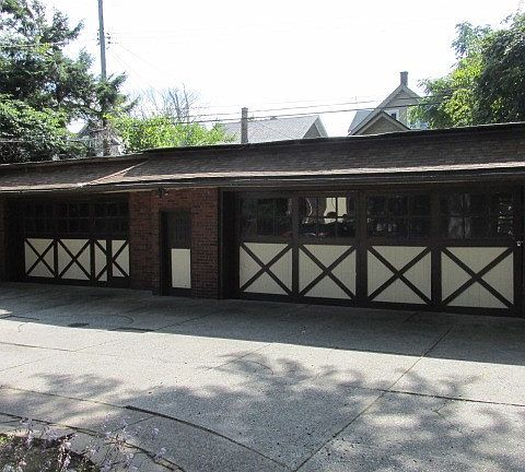 2nd image of 9803-9805 Lake Ave
