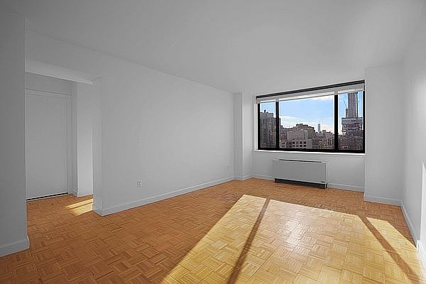 1st image of 420 W 42nd St APT 15H