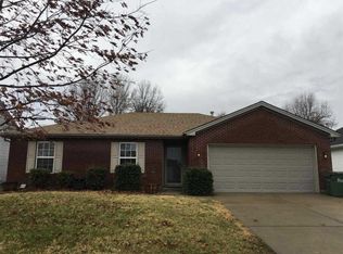 7120 Ashton Park Dr, Evansville, IN 47725