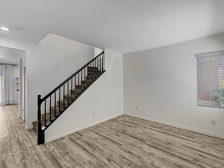 9072 Burning Sun Ave — Photo 8
