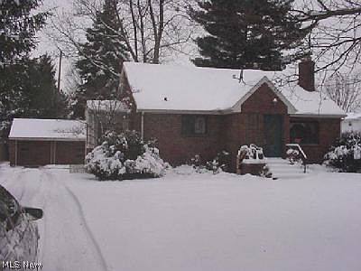 1st image of 218 N Shiawassee Ave
