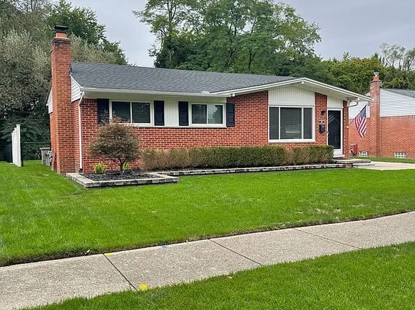 1160 Fairground St, Plymouth, MI 48170