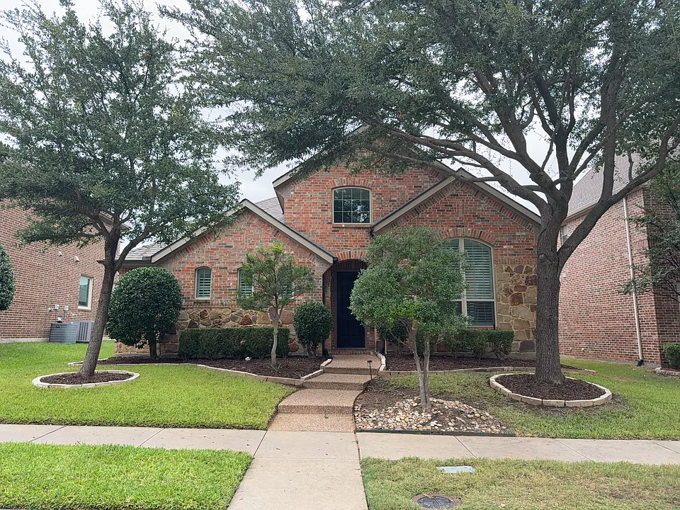 926 Sloan Dr