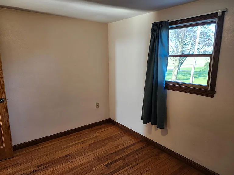 157 Golden City Rd — Photo 27