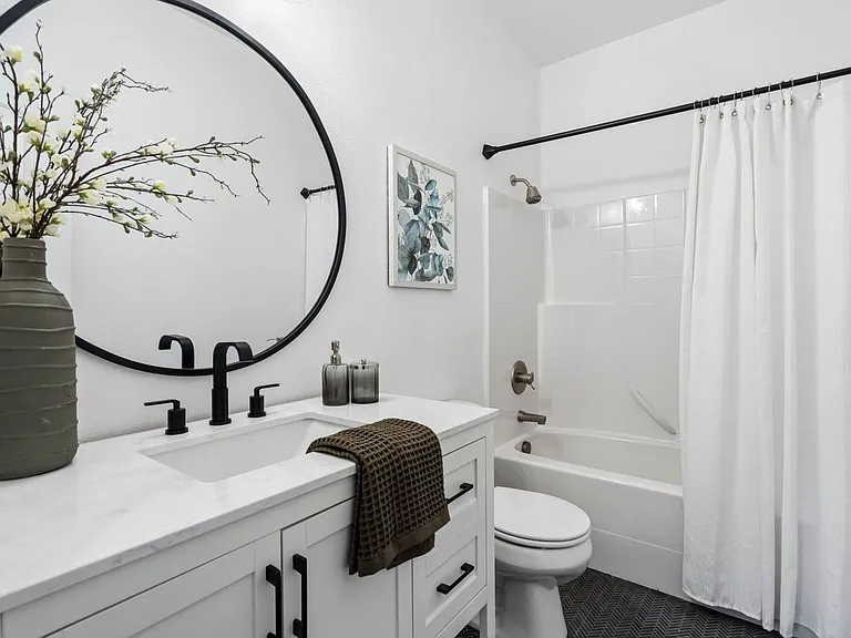 4830 SW View Point Ter — Photo 25