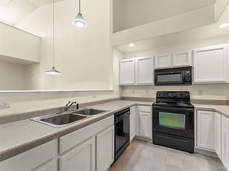 5800 Tower Rd #406 — Photo 9