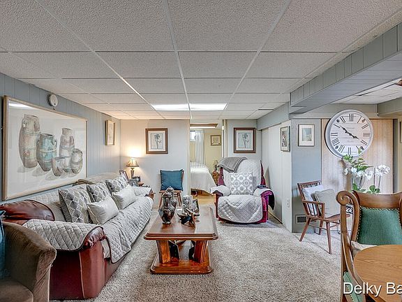4th image of 4454 Julivan Ave SE