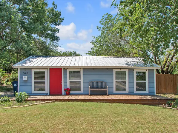 528 Pierce St, Denton, TX 76201