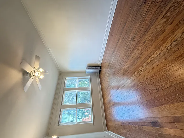 3235 W Dickens Ave #2 — Photo 10
