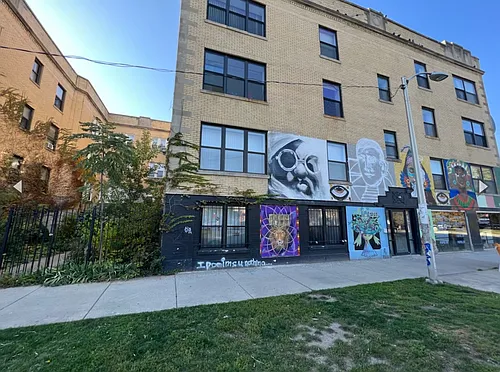 2909 W Cermak Rd Photo 1