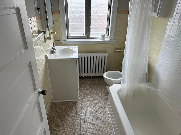 9 S Chester Rd #2 — Photo 6