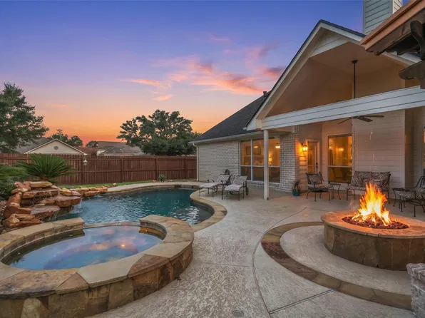 17412 Waterview Dr, Montgomery, TX 77356