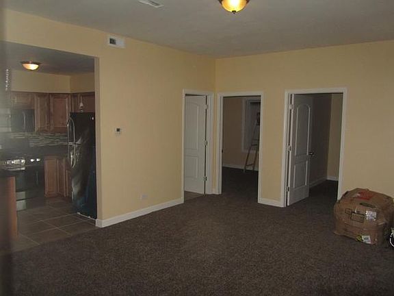 4th image of 2300 E 71st St #202