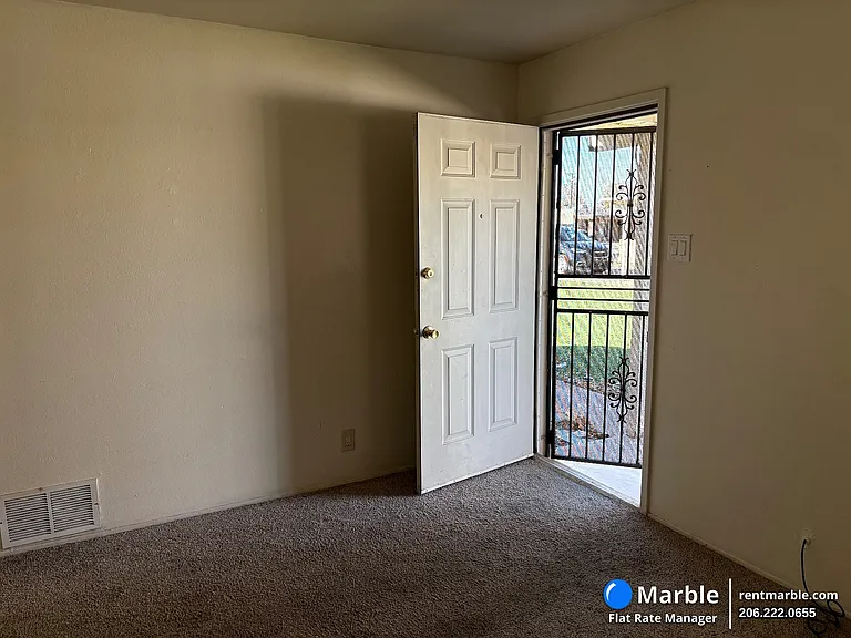 3513 Eastern Ave SE — Photo 18