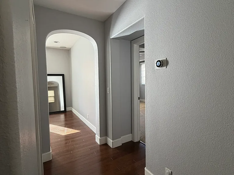 1179 Campbell Ave — Photo 4