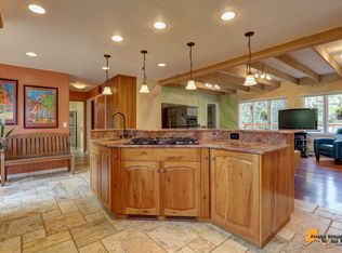 6831 Crooked Tree Dr, Anchorage, AK 99507