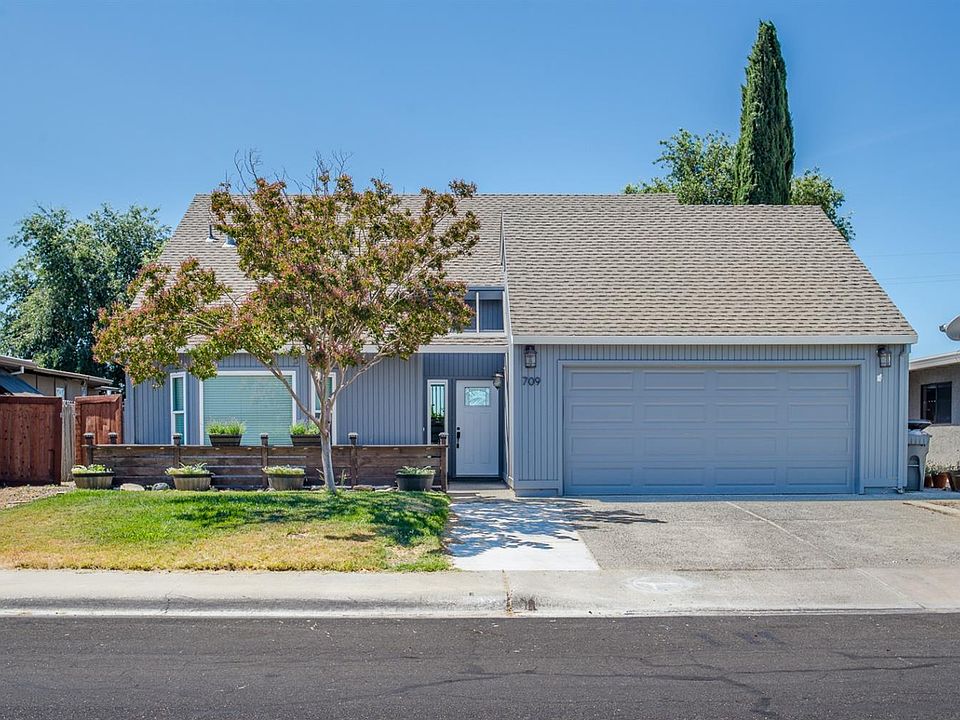 1st image of 709 Del Oro St