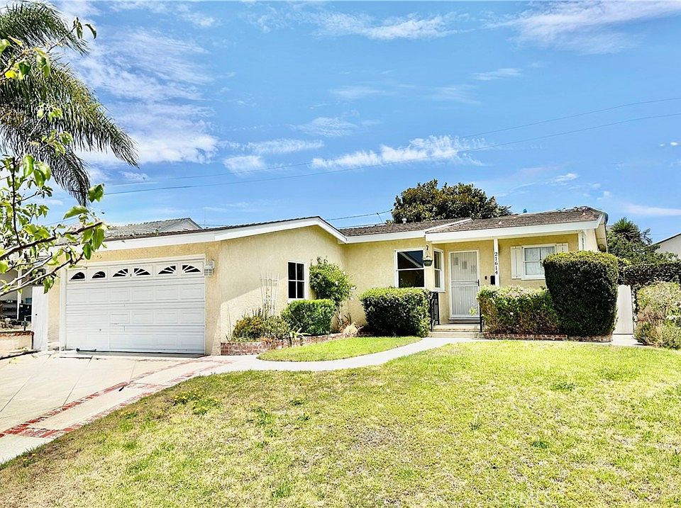 1st image of 21614 Ellinwood Dr