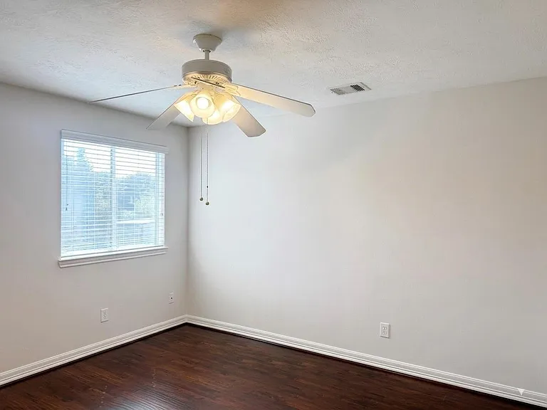 3002 Flintwood Dr — Photo 10