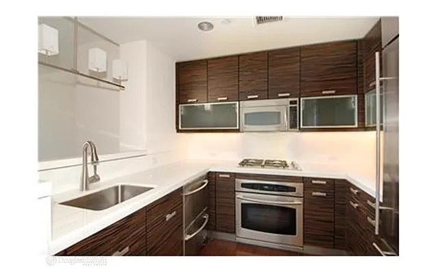 Rented by Douglas Elliman | media 19