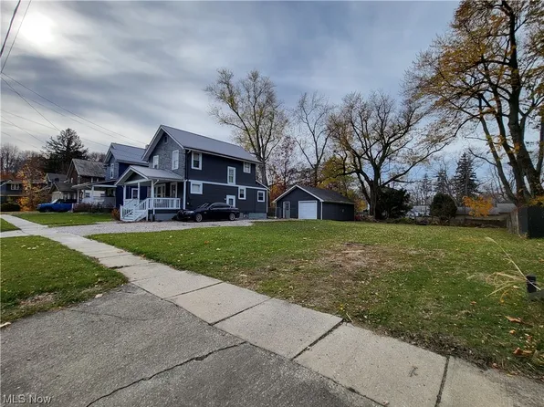 5831 Washington Ave, Ashtabula, OH 44004