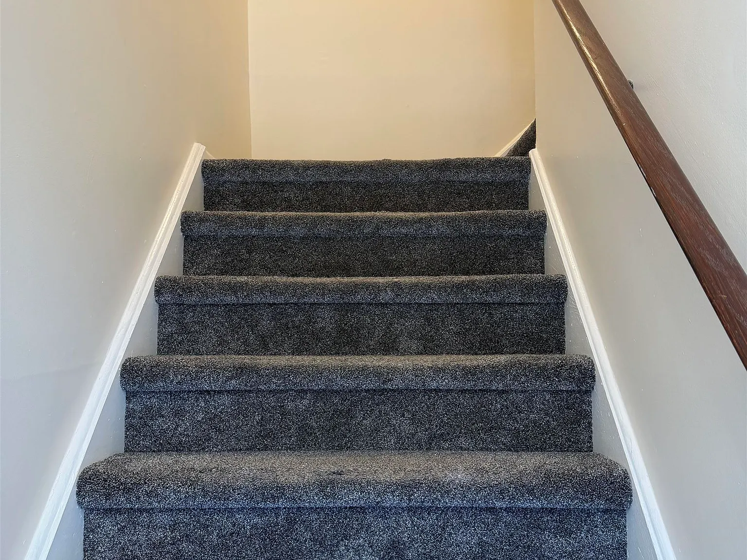 3 bed, 1.0 bath, $3,050 — Photo 2