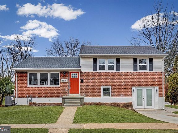 3rd image of 8506 Fieldway Dr