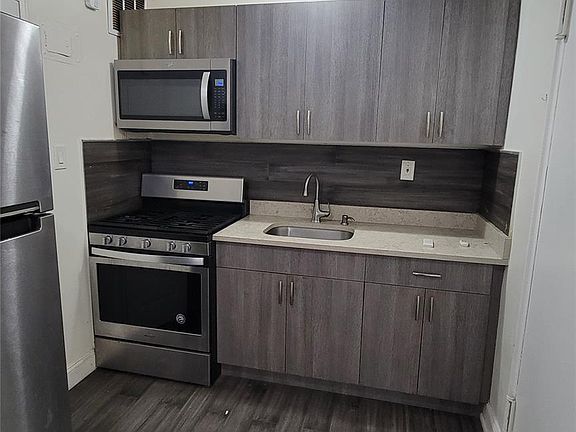 4th image of 141-60 84th Rd APT 3F