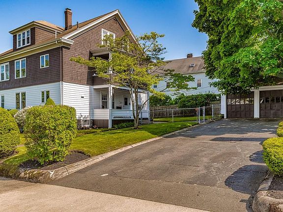 2nd image of 54 Margin St