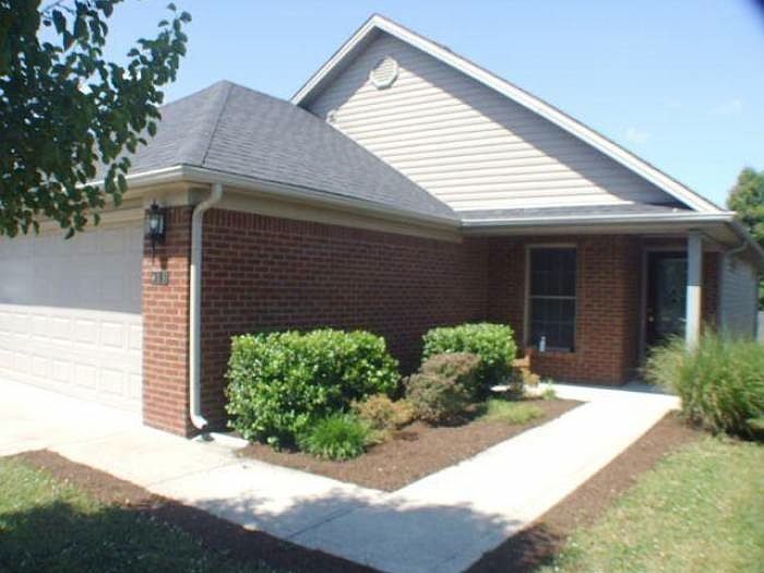 1st image of 185 Blue Heron Pl