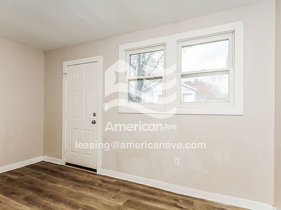 1035810_003_living_room_13661291.jpg