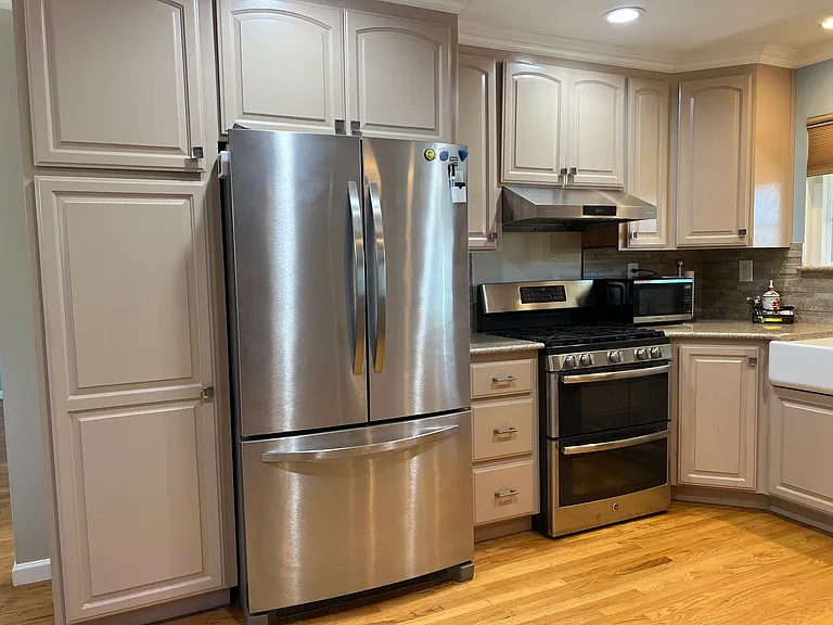 1598 Marietta Dr — Photo 6